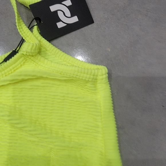 Neon yellow top - Picture 1 of 3